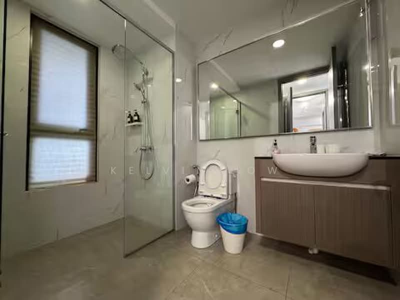 Kondominium untuk Dijual di Isola - Kelvin Low - Bathroom - PropertyGuru.com.my