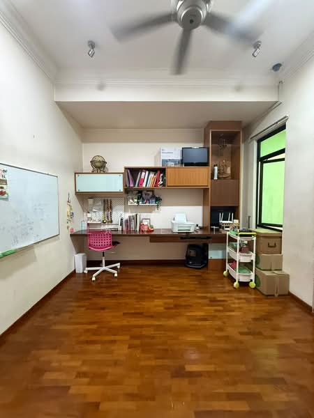 Rumah Teres 2 Tingkat untuk Dijual di Taman Sutera Utama (Skudai) - Elaine Sim - Study - PropertyGuru.com.my