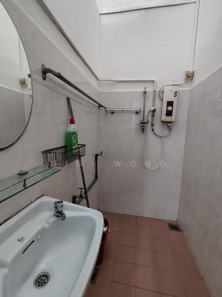 Rumah Teres untuk Disewa di Taman Melaka Baru (Batu Berendam) - Gigi Wong - PropertyGuru.com.my