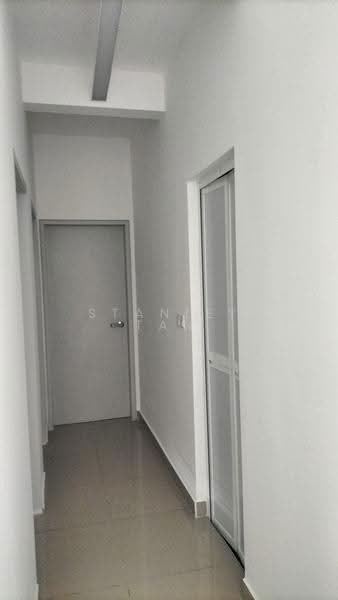 Kediaman Servis untuk Disewa di V-Residensi 5 - Stanley Tan - Corridor - PropertyGuru.com.my
