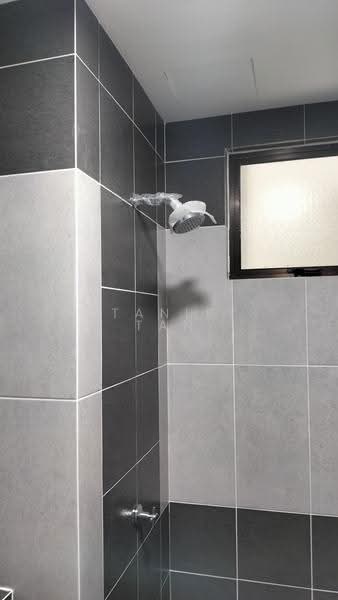 Kediaman Servis untuk Disewa di V-Residensi 5 - Stanley Tan - Bathroom - PropertyGuru.com.my
