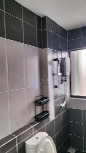 Kediaman Servis untuk Disewa di V-Residensi 5 - Stanley Tan - Bathroom - PropertyGuru.com.my