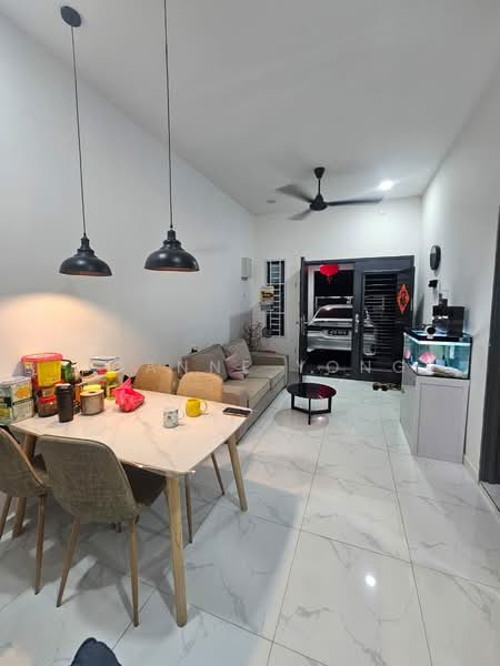 Rumah Teres 1 Tingkat untuk Dijual di Taman Sri Skudai (Skudai) - JOANNE YONG - Living Room - PropertyGuru.com.my