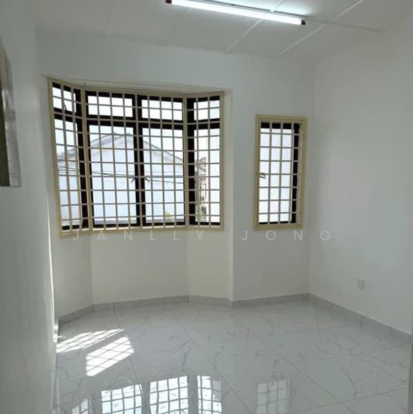 2-storey Terraced House for Sale in Taman Tan Sri Yaacob (Johor Bahru) - Janlly Jong - Interior - PropertyGuru.com.my