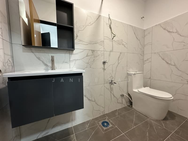 Rumah Teres 2 Tingkat untuk Dijual di Bandar Mahkota Cheras (Cheras) - Janice Lau - Bathroom - PropertyGuru.com.my