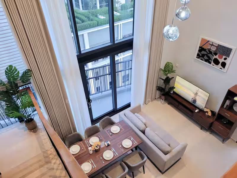 Servis Apartment untuk Dijual di Isola - Kelvin Low - Living Room - PropertyGuru.com.my