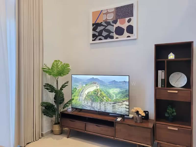Servis Apartment untuk Dijual di Isola - Kelvin Low - Living Room - PropertyGuru.com.my