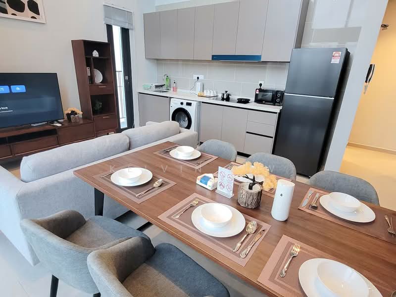 Servis Apartment untuk Dijual di Isola - Kelvin Low - Living Room - PropertyGuru.com.my
