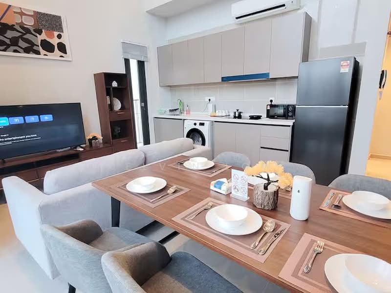 Servis Apartment untuk Dijual di Isola - Kelvin Low - Living Room - PropertyGuru.com.my