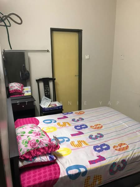 2-storey Terraced House for Rent in Taman Klang Indah (Klang) - Stephanie Yap - Bedroom - PropertyGuru.com.my