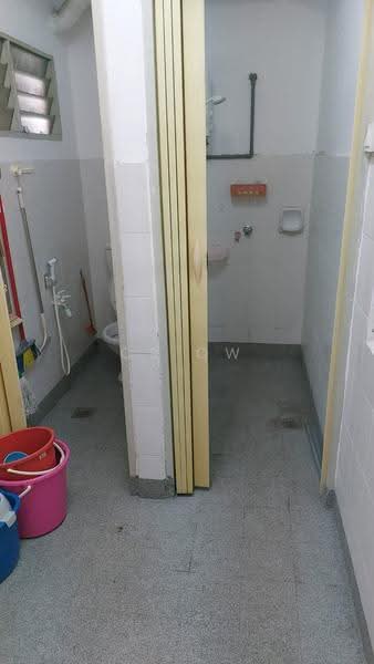 Apartment for Rent at Laman Damai (Li Garden) - CS OW - Bathroom - PropertyGuru.com.my