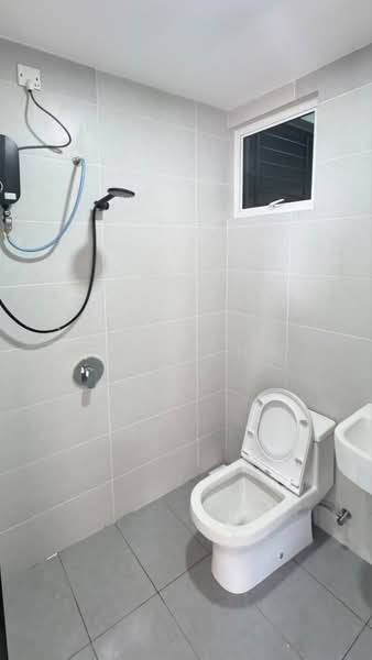 Servis Apartment untuk Disewa di TRELLIS RESIDENCES - Ivan Ong - Bathroom - PropertyGuru.com.my