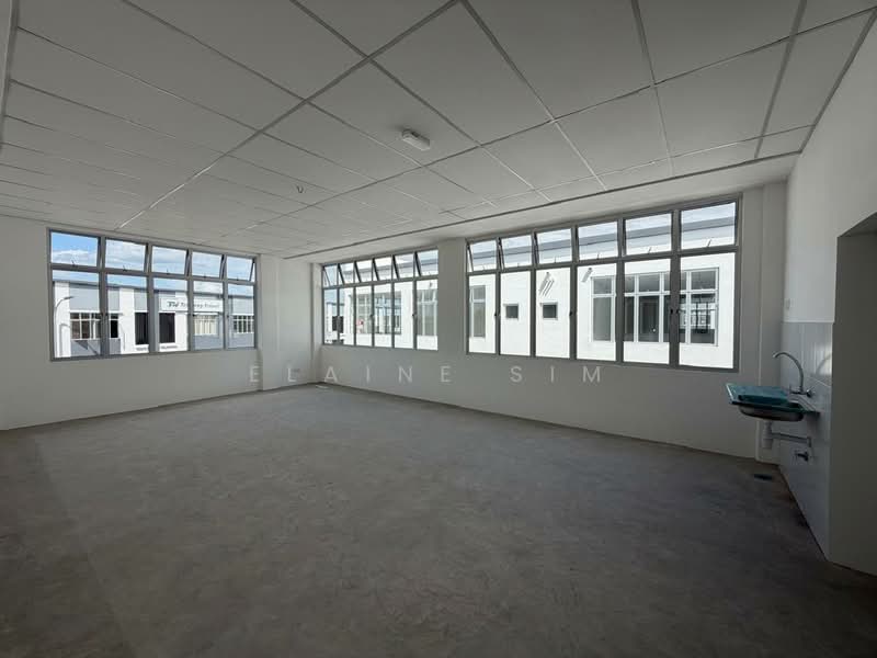 Shop / Office for Rent in Bandar Indahpura (Kulai) - Elaine Sim - Interior - PropertyGuru.com.my
