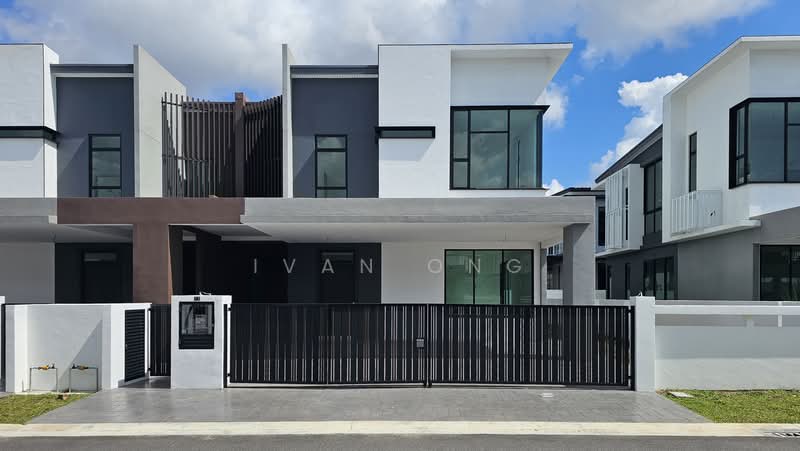 Semi-Detached House for Rent in Taman Gaya (Ulu Tiram) - Ivan Ong - Exterior - PropertyGuru.com.my