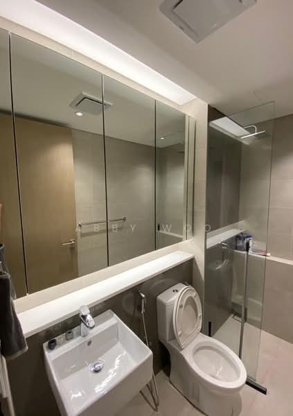 Kediaman Servis untuk Disewa di Cantara Residences - Abby Woo - Bathroom - PropertyGuru.com.my