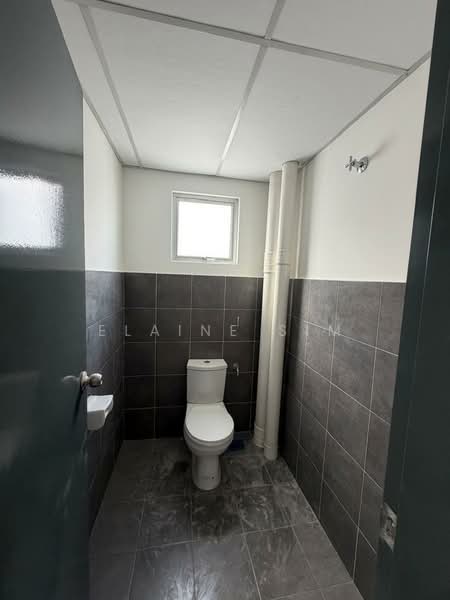 Shop / Office for Rent in Bandar Indahpura (Kulai) - Elaine Sim - Bathroom - PropertyGuru.com.my