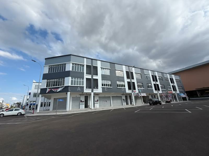 Shop / Office for Rent in Bandar Indahpura (Kulai) - Elaine Sim - Exterior - PropertyGuru.com.my
