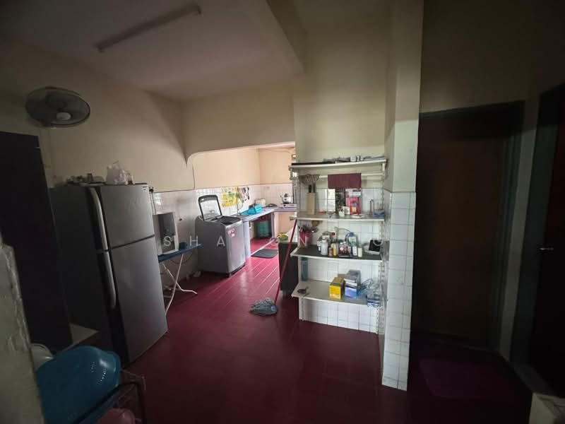 Rumah Teres 2-Tingkat untuk Dijual di Skudai (Johor) - Sharon Ng - Kitchen - PropertyGuru.com.my