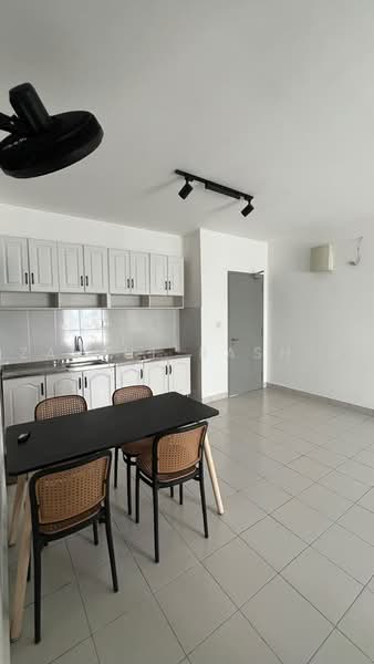 Pangsapuri untuk Disewa di Lily Apartment @ Kuchai Lama - Zainul Rashid - Kitchen - PropertyGuru.com.my