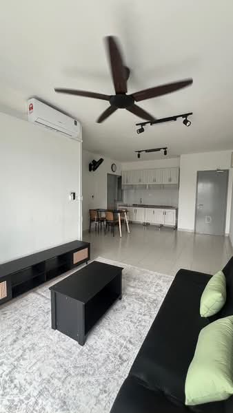 Pangsapuri untuk Disewa di Lily Apartment @ Kuchai Lama - Zainul Rashid - Living Room - PropertyGuru.com.my
