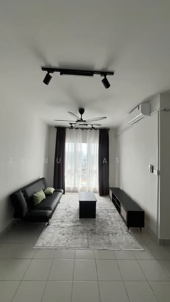 Pangsapuri untuk Disewa di Lily Apartment @ Kuchai Lama - Zainul Rashid - Living Room - PropertyGuru.com.my