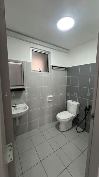 Pangsapuri untuk Disewa di Lily Apartment @ Kuchai Lama - Zainul Rashid - Bathroom - PropertyGuru.com.my