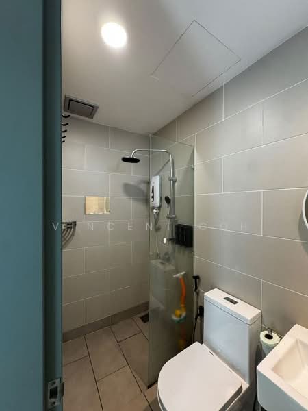Service Residence for Sale at Fortune Centra - Vincent Goh - Bathroom - PropertyGuru.com.my