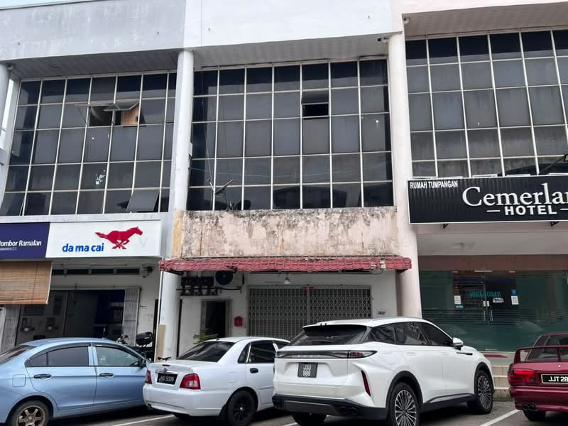 Shop / Office for Sale in Taman Desa Cemerlang (Ulu Tiram) - Vera Cheong - Exterior - PropertyGuru.com.my