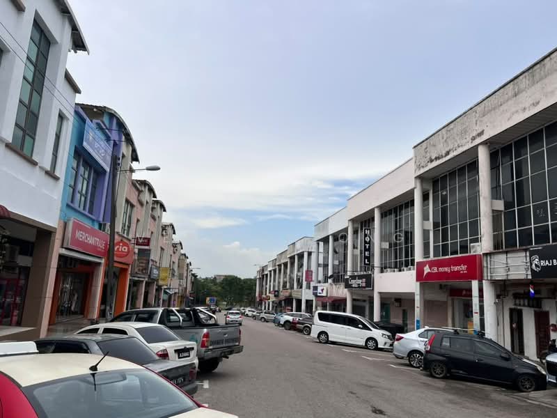 Shop / Office for Sale in Taman Desa Cemerlang (Ulu Tiram) - Vera Cheong - Exterior - PropertyGuru.com.my