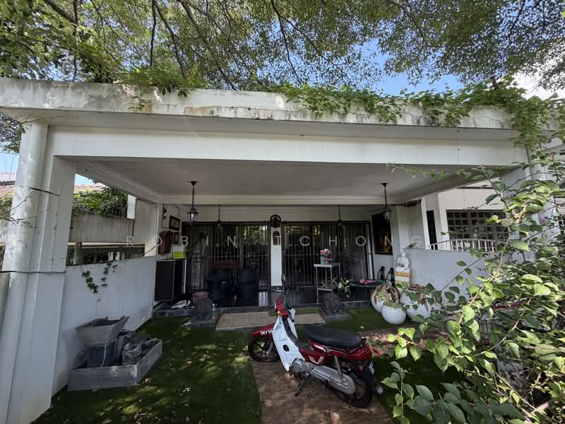Rumah Teres 2.5 Tingkat untuk Dijual di Taman Lucky (Bangsar) - Robin Tchong - Exterior - PropertyGuru.com.my