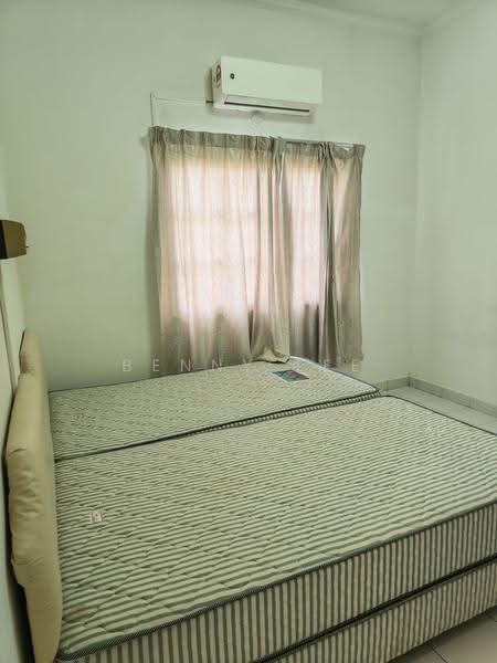 Rumah Teres 1-Tingkat untuk Disewa di Country Heights (Kajang) - Benny Lee - Bedroom - PropertyGuru.com.my