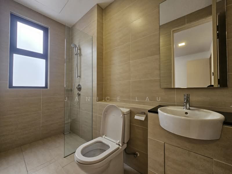 Rumah Teres 3 Tingkat untuk Dijual di Lake Fields (Sungai Besi) - Janice Lau - Bathroom - PropertyGuru.com.my