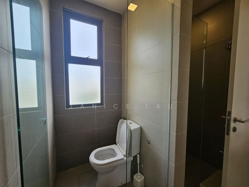 Rumah Teres 3 Tingkat untuk Dijual di Lake Fields (Sungai Besi) - Janice Lau - Bathroom - PropertyGuru.com.my