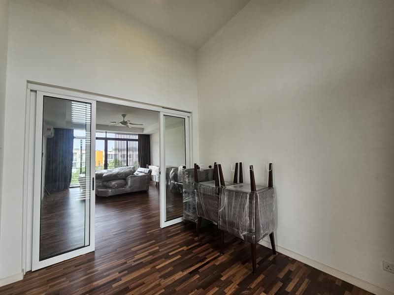 Rumah Teres 3 Tingkat untuk Dijual di Lake Fields (Sungai Besi) - Janice Lau - Living Room - PropertyGuru.com.my