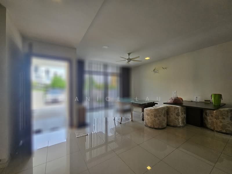Rumah Teres 3 Tingkat untuk Dijual di Lake Fields (Sungai Besi) - Janice Lau - Living Room - PropertyGuru.com.my