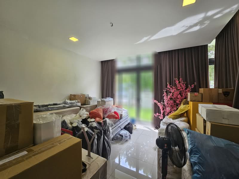 Rumah Teres 3 Tingkat untuk Dijual di Lake Fields (Sungai Besi) - Janice Lau - Living Room - PropertyGuru.com.my