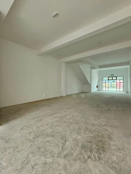Shop / Office for Rent in Bandar Baru Permas Jaya (Permas Jaya) - Ric Ng - Interior - PropertyGuru.com.my