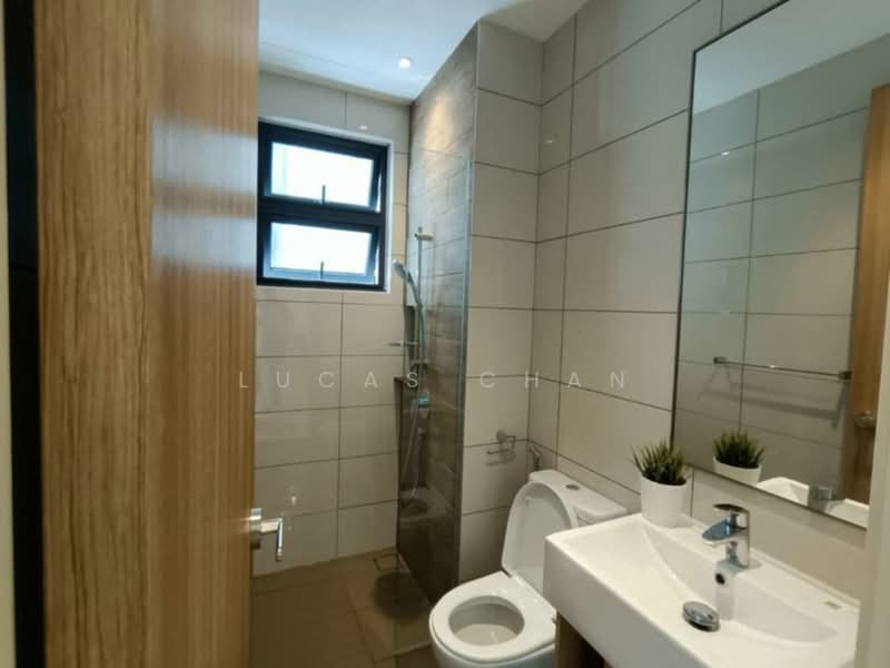 Servis Apartment untuk Disewa di Avara - Lucas Chan - Bathroom - PropertyGuru.com.my