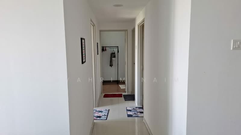 Pangsapuri untuk Dijual di Vista Mahogani @ Saujana Impian - Syahrim Naim - Corridor - PropertyGuru.com.my