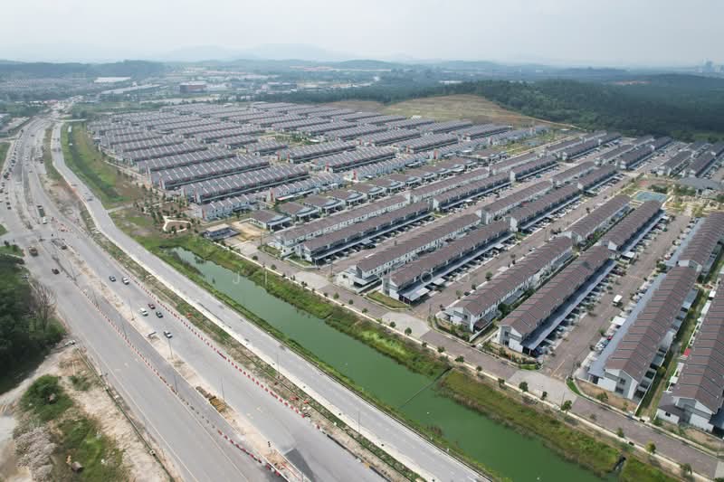 Semi-D Factory for Rent in Puncak Alam (Selangor) - Jing Foo - Exterior - PropertyGuru.com.my
