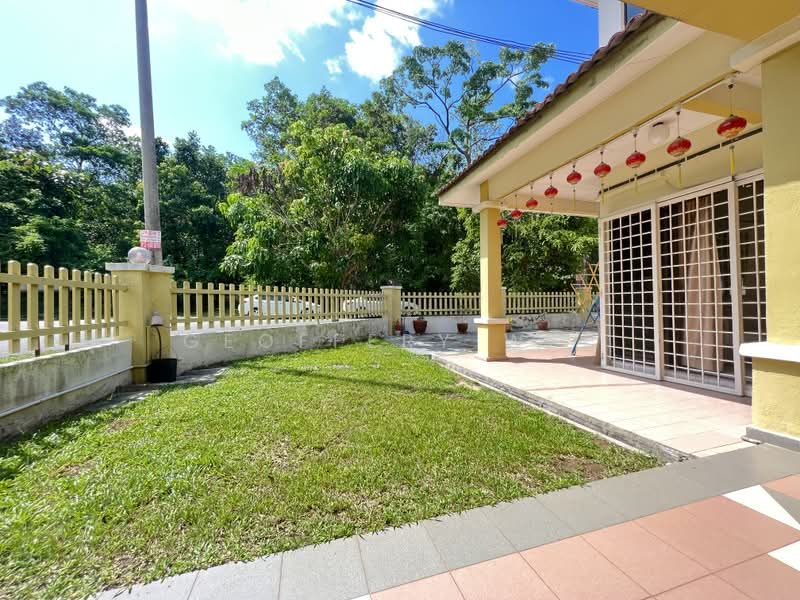 Rumah Teres 2 Tingkat untuk Disewa di Taman Saujana Indah (Bukit Katil) - Geoffery Wee - Exterior - PropertyGuru.com.my