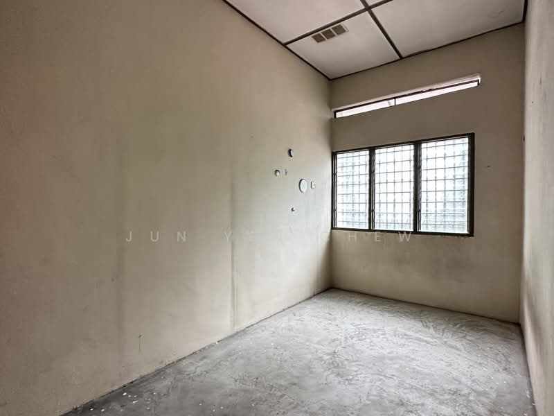 Rumah Teres 2 Tingkat untuk Dijual di Kampar (Perak) - Jun Yen Chew - PropertyGuru.com.my