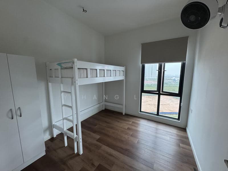 Kediaman Servis untuk Dijual di Suasana @ Utropolis - Yihang Lim - Bedroom - PropertyGuru.com.my