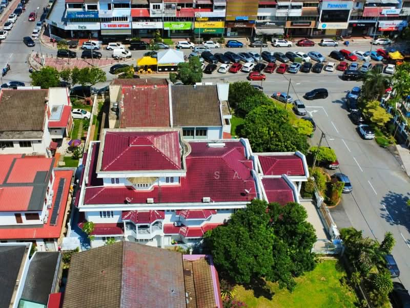 Rumah Banglo untuk Dijual di Taman Tun Dr Ismail (Kuala Lumpur) - Reena Sarif - Exterior - PropertyGuru.com.my