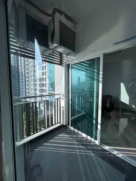 Servis Apartment untuk Disewa di The Loft @ ZetaPark - Jason Ong - Balcony - PropertyGuru.com.my