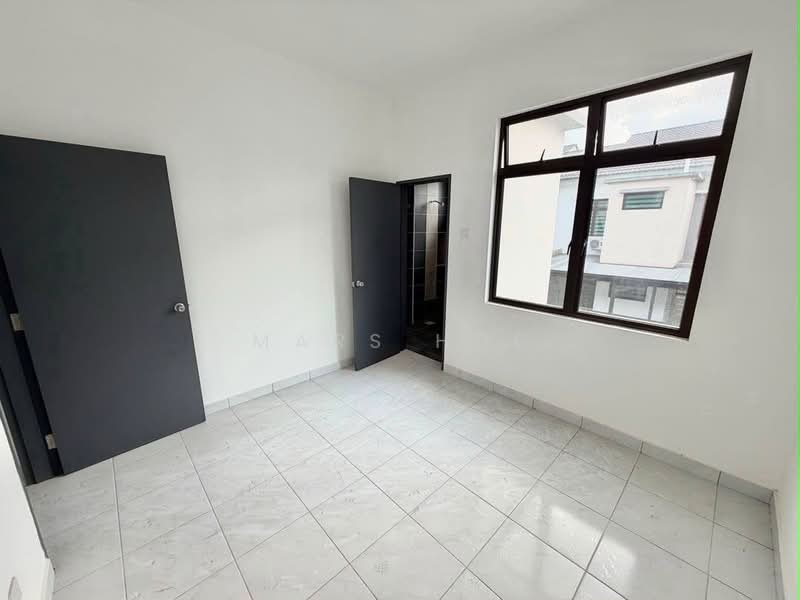 2-storey Terraced House for Sale in Taman Austin Duta (Tebrau) - Mars Hoe - PropertyGuru.com.my