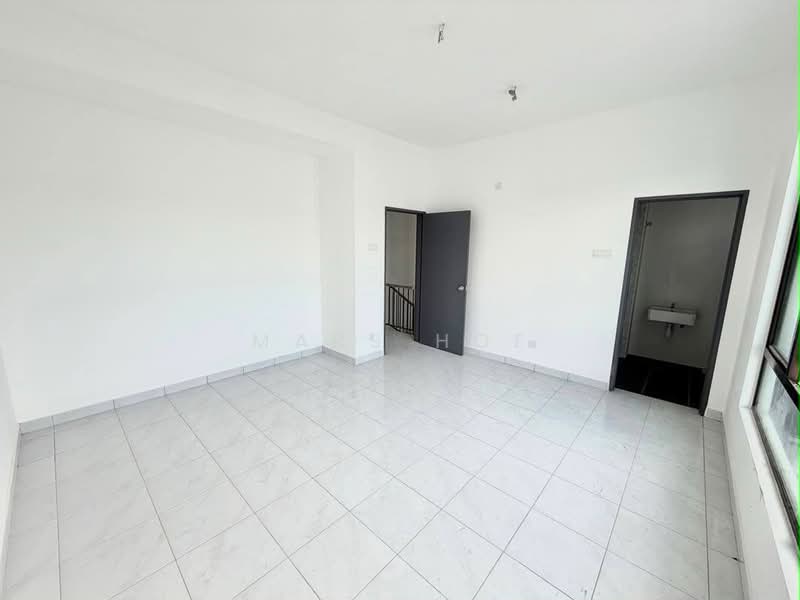 2-storey Terraced House for Sale in Taman Austin Duta (Tebrau) - Mars Hoe - PropertyGuru.com.my