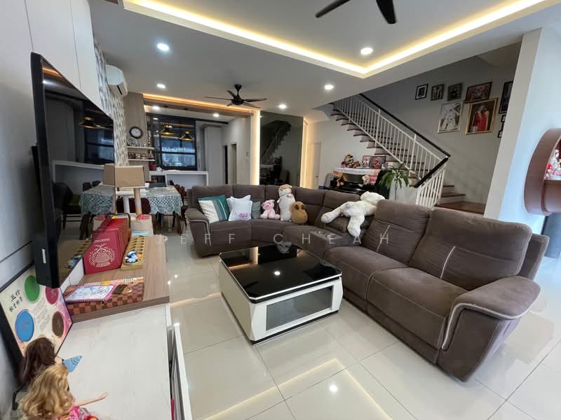 Rumah Teres 2 Tingkat untuk Dijual di Dengkil (Selangor) - Jeff Cheah - Living Room - PropertyGuru.com.my