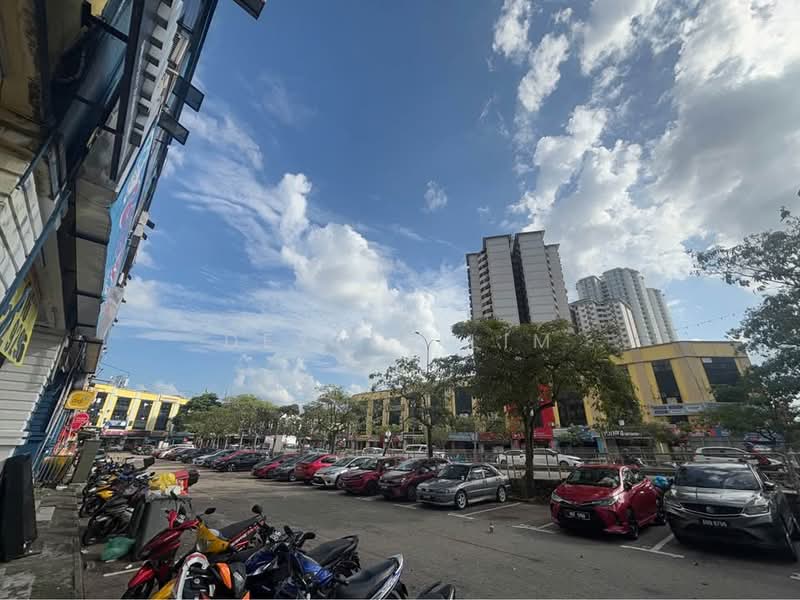 Kedai / Pejabat untuk Dijual di Johor Bahru (Johor) - Dexter Lim - Exterior - PropertyGuru.com.my