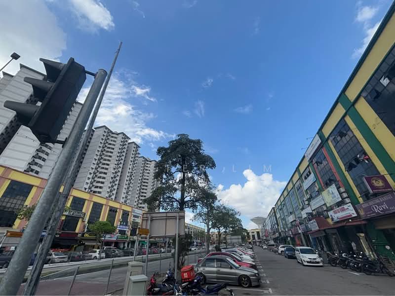 Kedai / Pejabat untuk Dijual di Johor Bahru (Johor) - Dexter Lim - Exterior - PropertyGuru.com.my